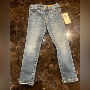 Brand New‼️🔥 Toddler Jeans Size 4T.